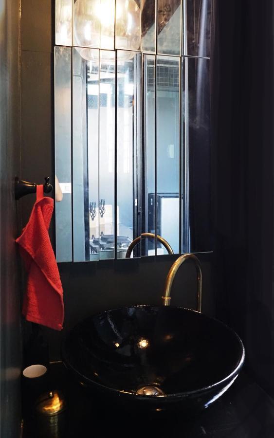 Nil Bkk Hotel Bangkok Bagian luar foto